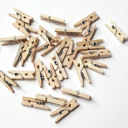 MINI PINZAS DE MADERA