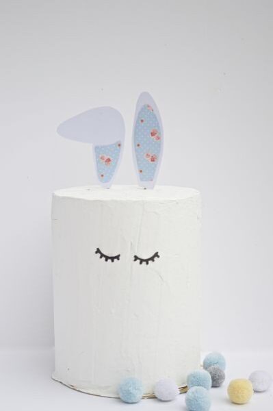 Topper Conejo Celeste Modelo 1