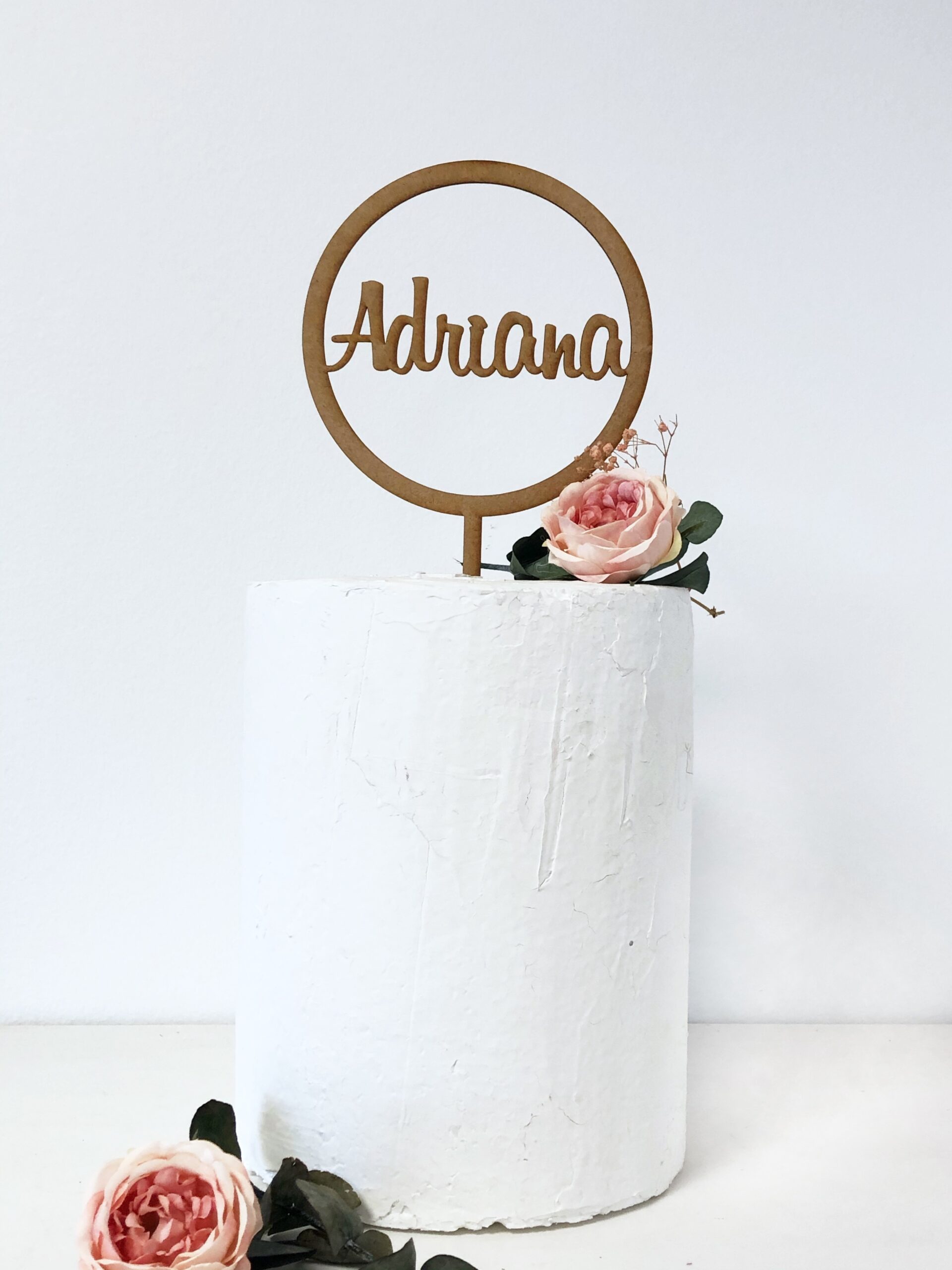 ADOREI Topper de Tarta Personalizado en Madera MDF com nombre y Edad para  Tartas de Cumpleaños Eventos Decoración de Fiestas Bodas y Bautizos Cupcake