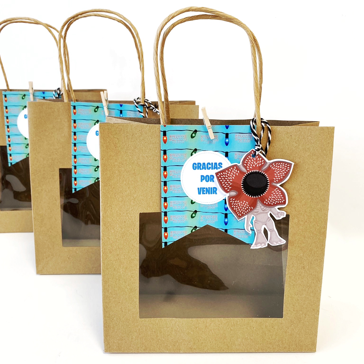 60 Piezas Bolsas Regalo Cumpleaños,Plástico Bolsitas Caramelos de Niños, Bolsa para Chuches de Fiestas para Suministros Ceremonias de Graduación  Bodas Navidad : : Hogar y cocina